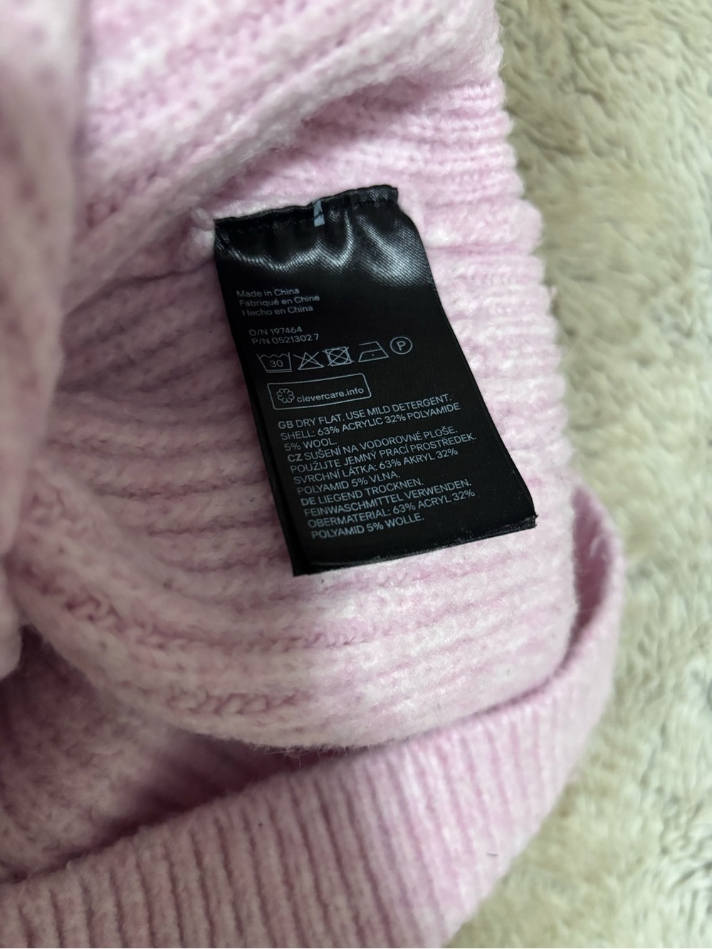 Small Pink Sweater - Picture 4 of 4